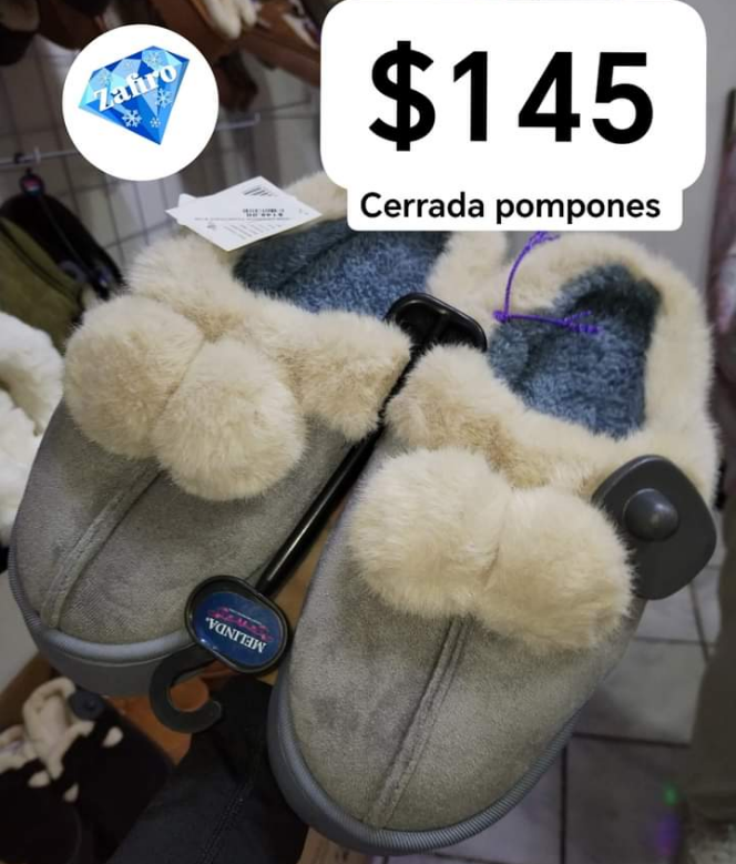 Pantunfla cerrada pompones